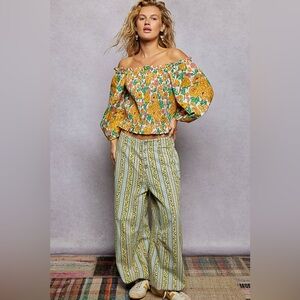 POL Floral Print Off-Shoulder Smocked Blouse🆕